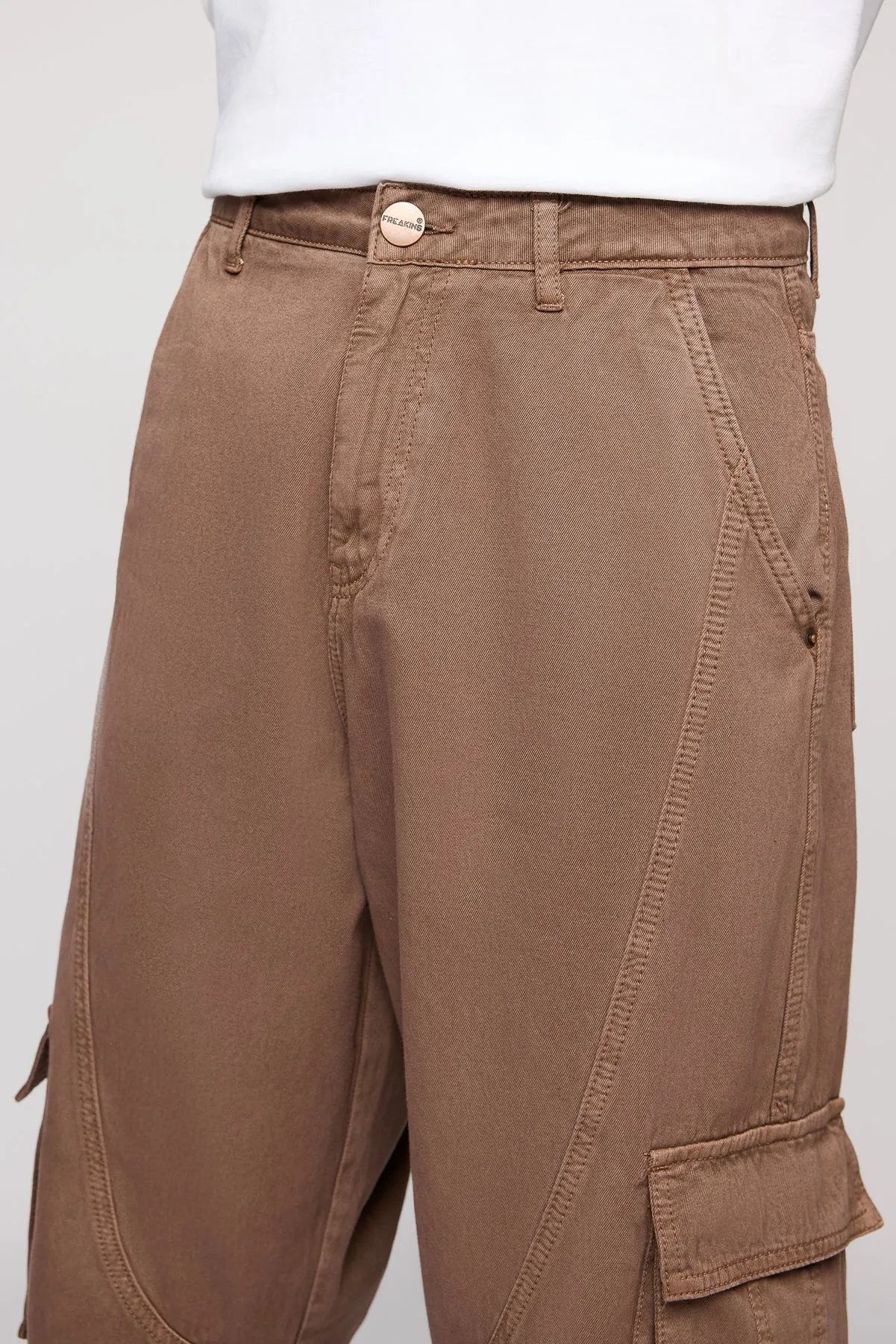 Battle Brown Men's Baggy Cargo Jeans