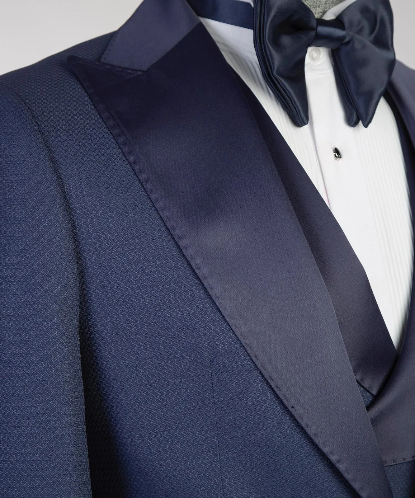 Cambridge tuxedo suit