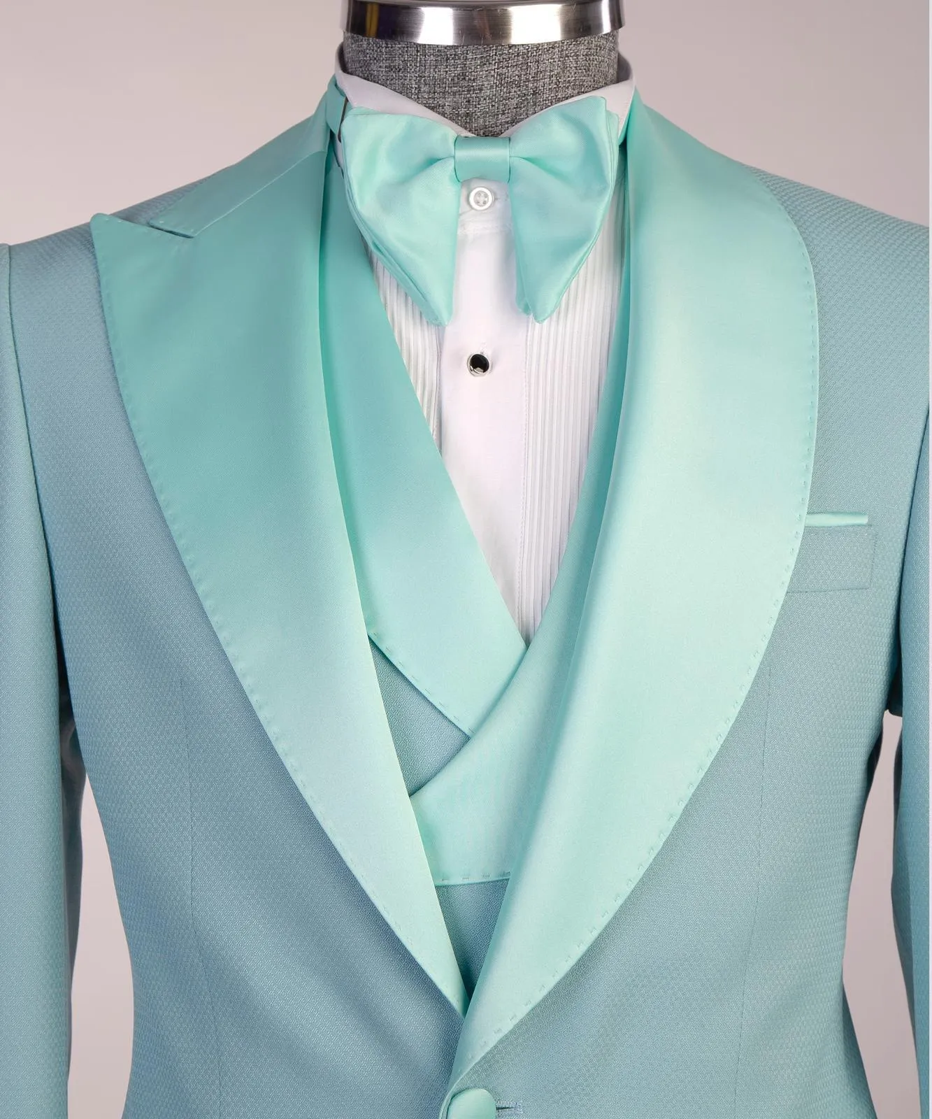 Cambridge tuxedo suit