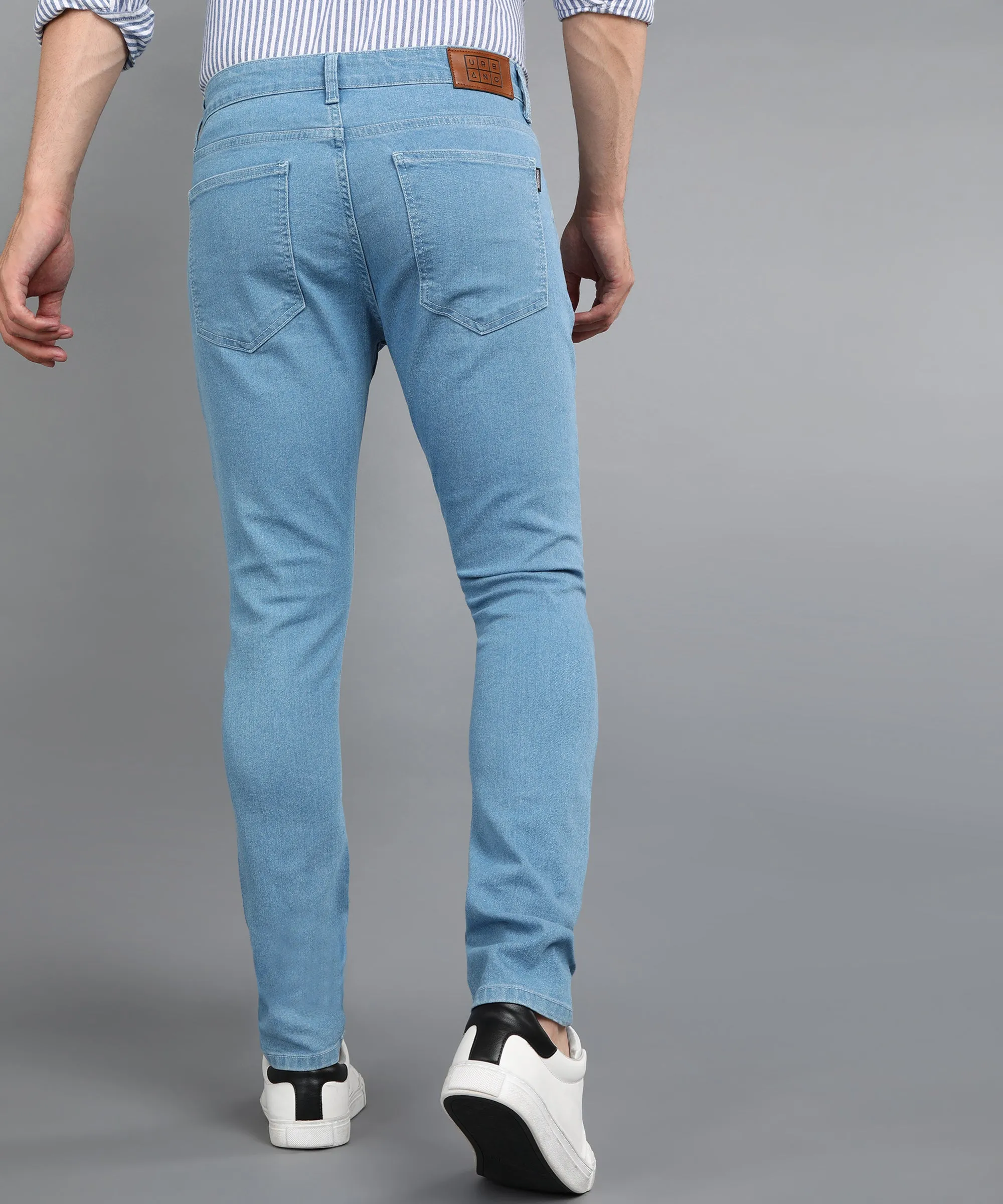 Men's Light Blue Regular Fit Washed Jeans Stretchable