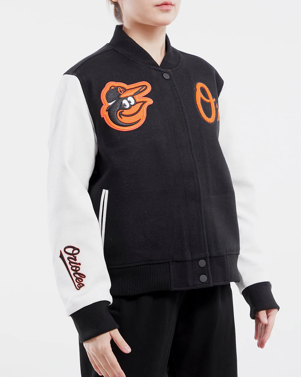 MLB BALTIMORE ORIOLES CLASSIC WOOL WOMEN'S VARSITY JACKET (BLACK/WHITE)