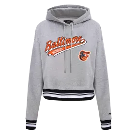 MLB BALTIMORE ORIOLES SCRIPT TAIL WOMEN'S RIB FLC CROPPED PO HOODIE (HEATHER GRAY/BLACK)