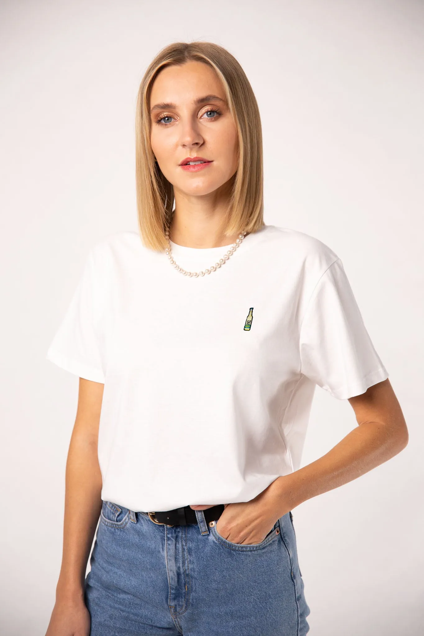 WINZZ Weinschorle | Besticktes Frauen Oversized Bio Baumwoll T-Shirt